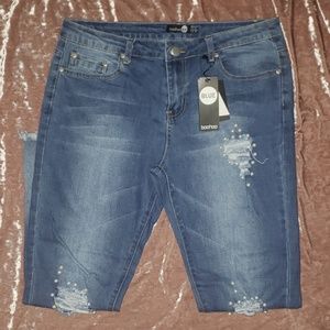 🎉NWT🎉 Ankle Jean with Pearl Detailing